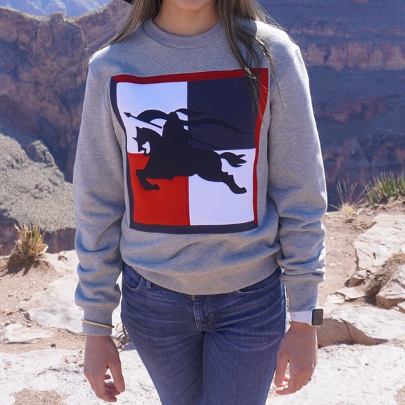 Burberry sweatshirt/sweater - Picture 2 of 8
